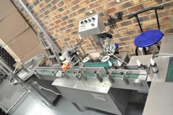 fully automatic round bottle labeling machine